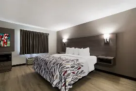 Photograph of Red Roof Inn, 