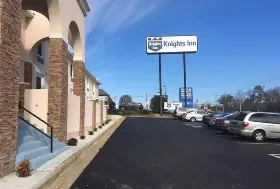 Photograph of Knights Inn, 