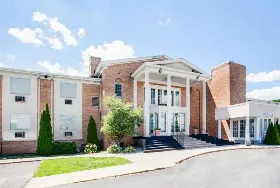 Photograph of Knights Inn Grand Rapids, 