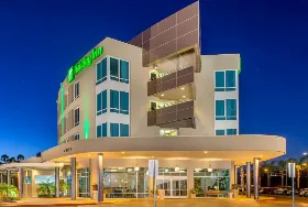 Photograph of Holiday Inn San Diego - Bayside, 