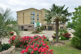 Photograph of Holiday Inn Montgomery Airport South, Montgomery