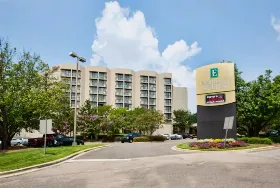 Photograph of Embassy Suites, Birmingham