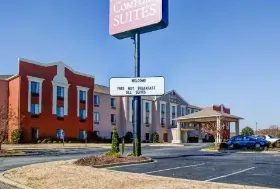Photograph of Comfort Suites, Gadsden