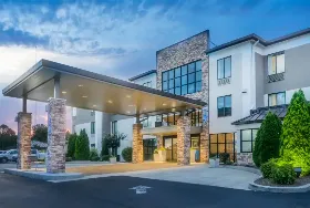 Photograph of Holiday Inn Express, Fort Payne