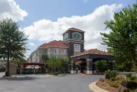 Photograph of La Quinta Inn & Suites, Daphne