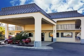 Photograph of Quality Inn, Mobile