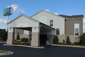 Photograph of Holiday Inn Express, Trussville