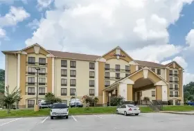Photograph of Comfort Inn Birmingham Homewood, Birmingham