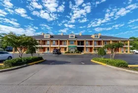 Photograph of Quality Inn, Decatur