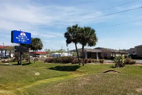 Photograph of Americas Best Value Inn, Foley