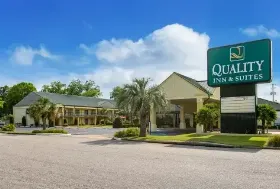Photograph of Quality Inn, Eufaula