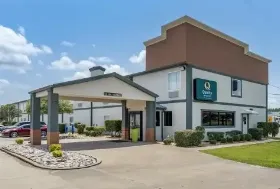 Photograph of Econo Lodge,