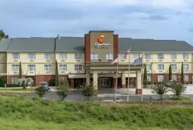 Photograph of Country Inn & Suites,