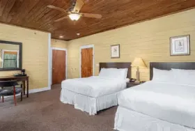 Photograph of Creekside Lodge, Dadeville