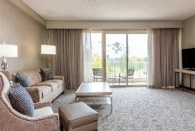 Photograph of Auburn Marriott Opelika Resort & Spa at Grand National, Opelika