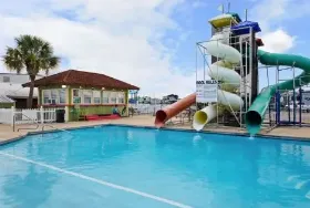 Photograph of Palm Lake RV Park, Foley