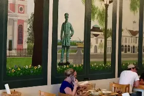 Photograph of Mama’s On Dauphin, Mobile