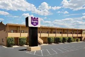 Photograph of Knights Inn, Page