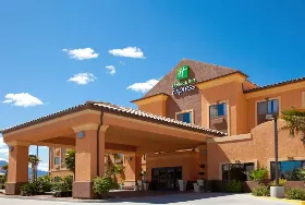 Photograph of Holiday Inn Express, Kingman