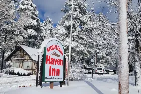 Photograph of Mountain Haven Inn, Pinetop