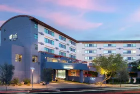 Photograph of Aloft, Scottsdale