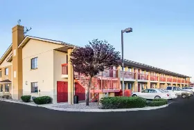 Photograph of Quality Inn, Holbrook