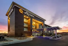 Photograph of La Quinta Inn & Suites, Kingman