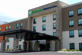 Photograph of Holiday Inn Express & Suites, White Hall