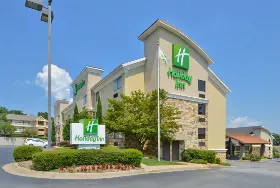 Photograph of Holiday Inn Hotel & Suites, Little Rock
