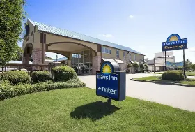 Photograph of Days Inn, Conway