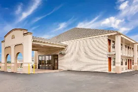 Photograph of Days Inn,