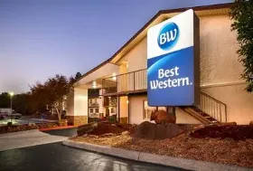Photograph of Best Western Hillside Inn, Clinton