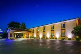 Photograph of Best Western Inn, Benton