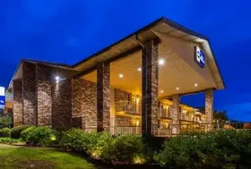 Photograph of Best Western Sherwood Inn, Clarksville
