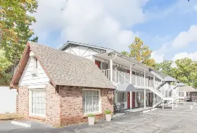Photograph of Days Inn, Eureka Springs