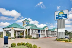 Photograph of Days Inn, Bentonville