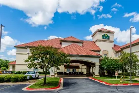 Photograph of La Quinta Inn & Suites, Bentonville