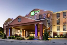 Photograph of Holiday Inn Express, Harrison