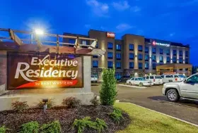 Photograph of Best Western Plus, Marion