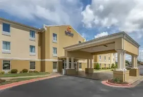 Photograph of Comfort Inn, Bryant