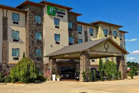 Photograph of Holiday Inn Express, Heber Springs