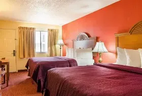 Photograph of Quality Inn Van Buren, 