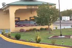 Photograph of Ozark Inn, Mena