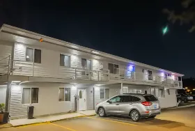 Photograph of Brass Door Inn, Bull Shoals