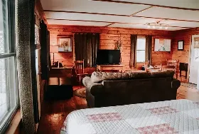 Photograph of Arkansas White River Cabins, Eureka Springs