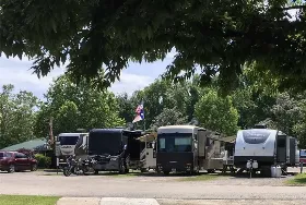 Photograph of Outdoor Living Center RV Park, Russellville