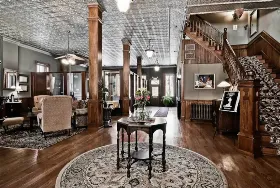 Photograph of New Orleans Hotel, Eureka Springs
