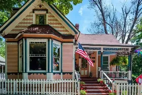 Photograph of 1884 Bridgeford House Bed & Breakfast, Eureka Springs