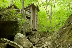 Photograph of Longbow Resort Luxury Cabins, Prim