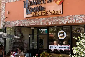 Photograph of Honey's Kettle Fried Chicken, Compton